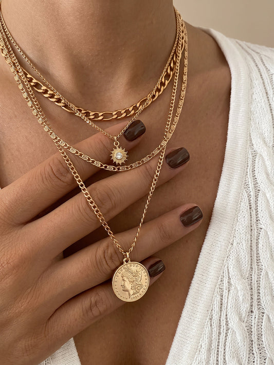 Collar de varias capas con colgante de moneda | Alice Lune