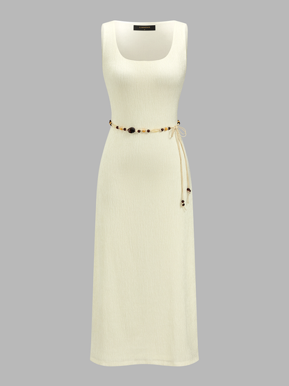 Vestido midi sin mangas texturizado con escote cuadrado y cinturón