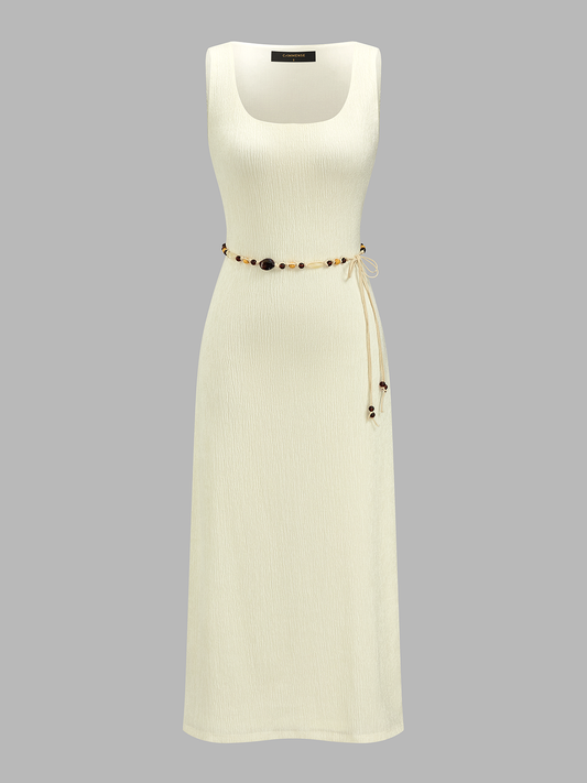 Vestido midi sin mangas texturizado con escote cuadrado y cinturón