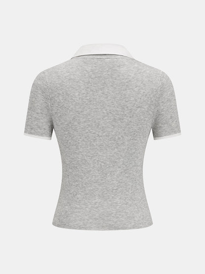 Top de punto canalé de manga corta con cuello postizo