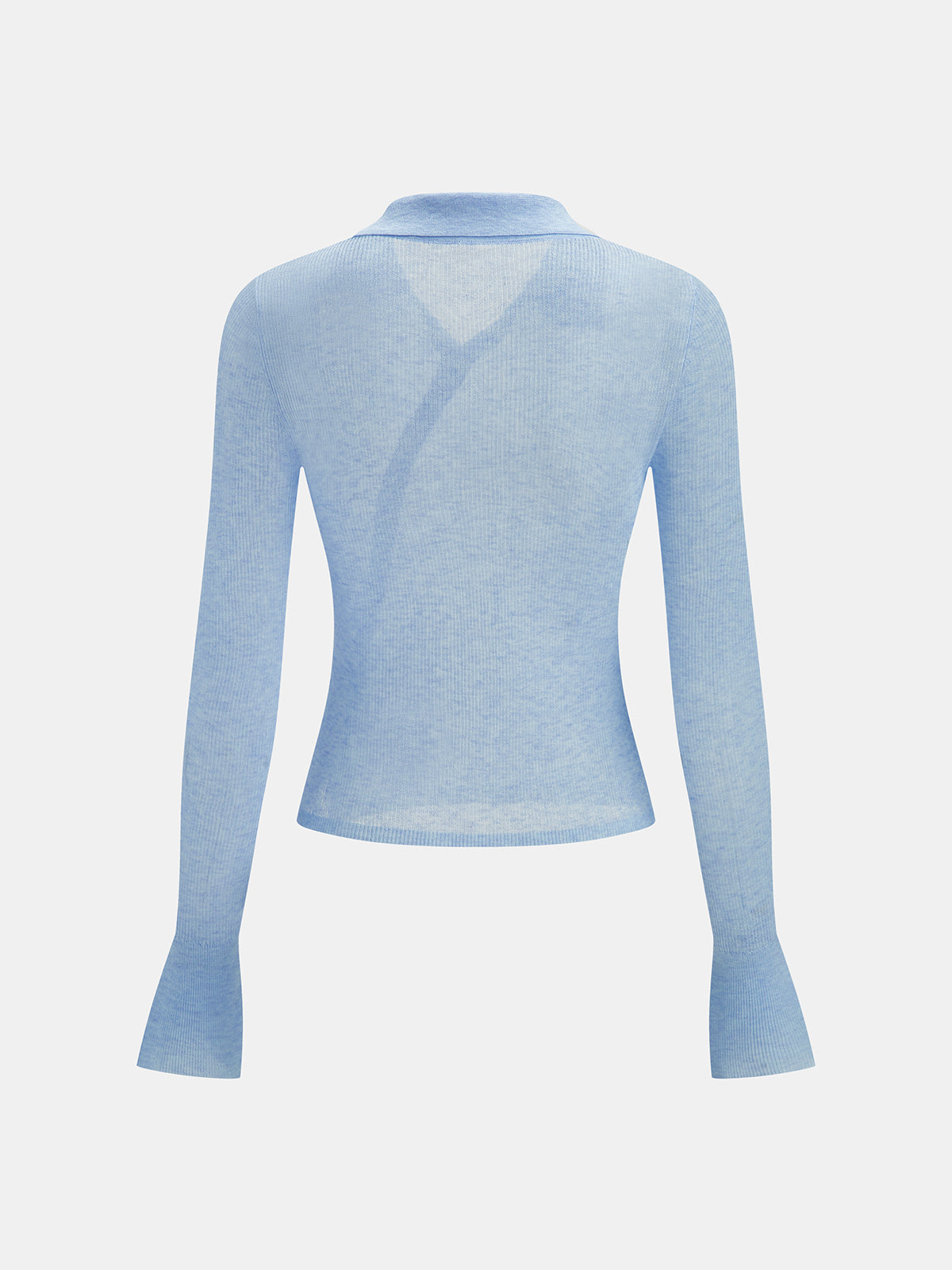 Top de punto fino semitransparente con botonadura diagonal y cuello
