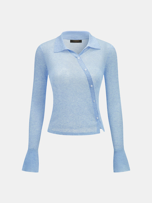 Top de punto fino semitransparente con botonadura diagonal y cuello
