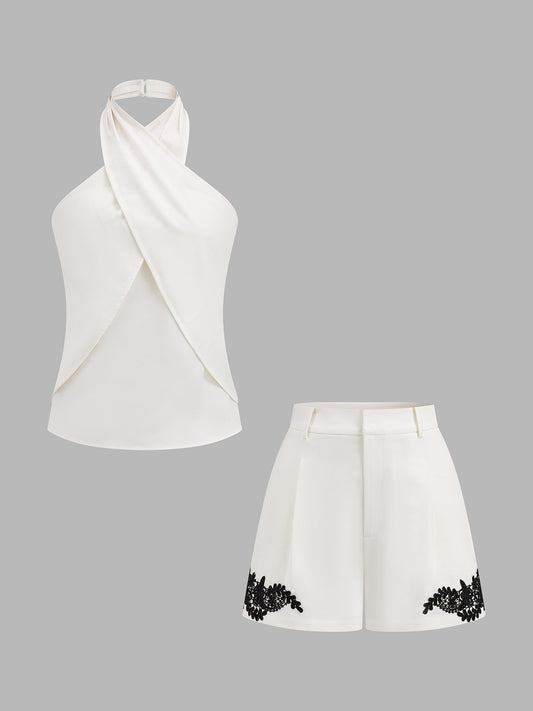 Conjunto de top halter cruzado y short con aplicación de encaje