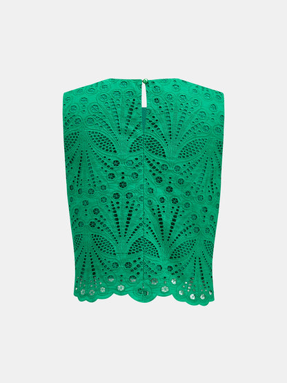 Conjunto de Dos Piezas con Falda y Detalle de Encaje Calado