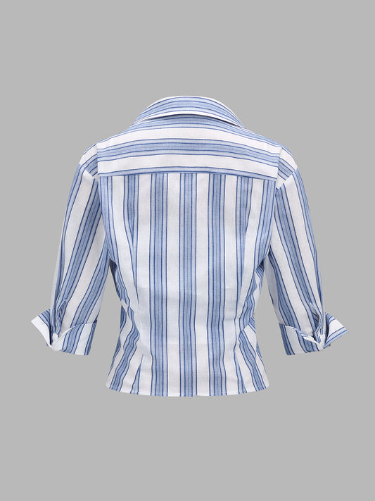 Conjunto de dos piezas: camisa a rayas y top de tirantes