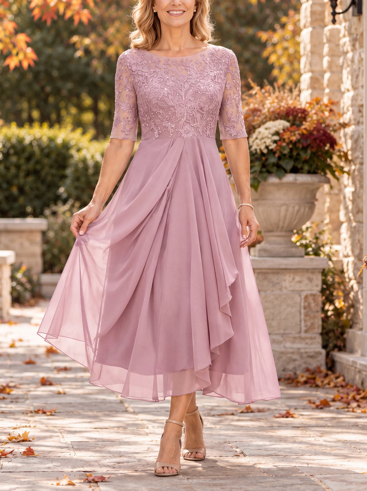 Avi | Vestido midi drapeado con cuerpo de encaje