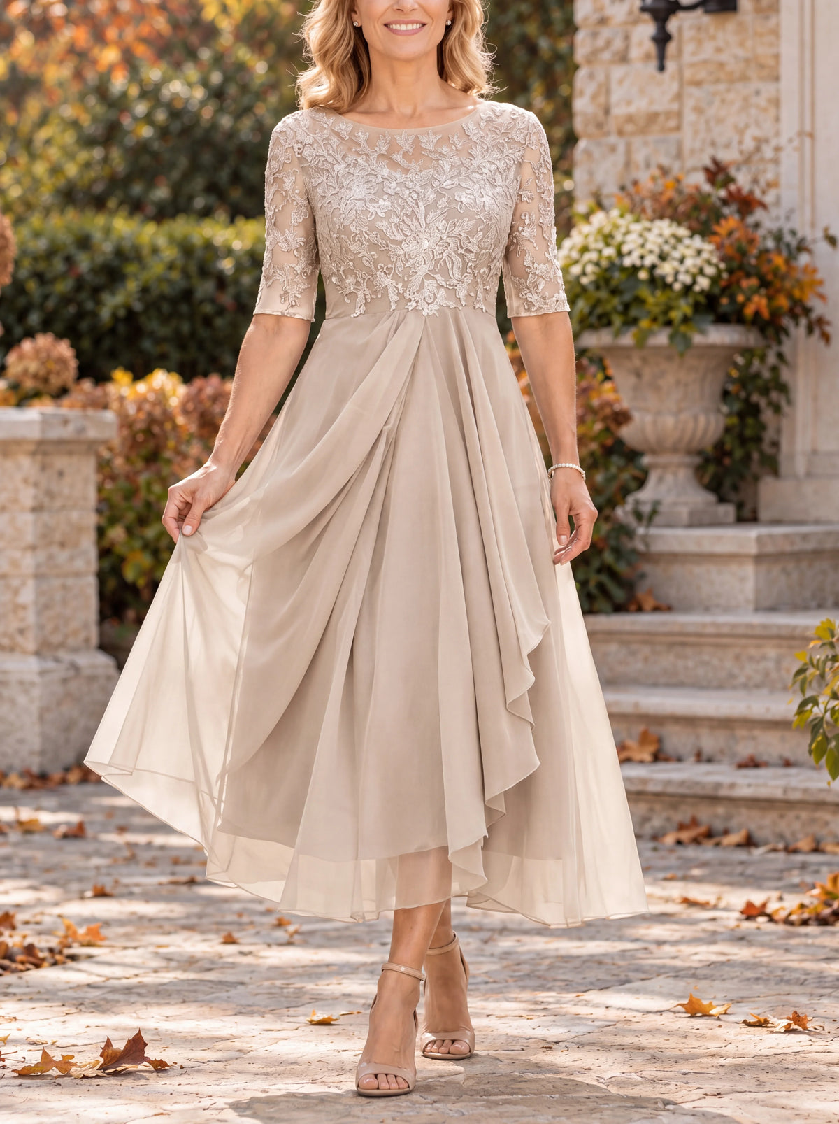 Avi | Vestido midi drapeado con cuerpo de encaje