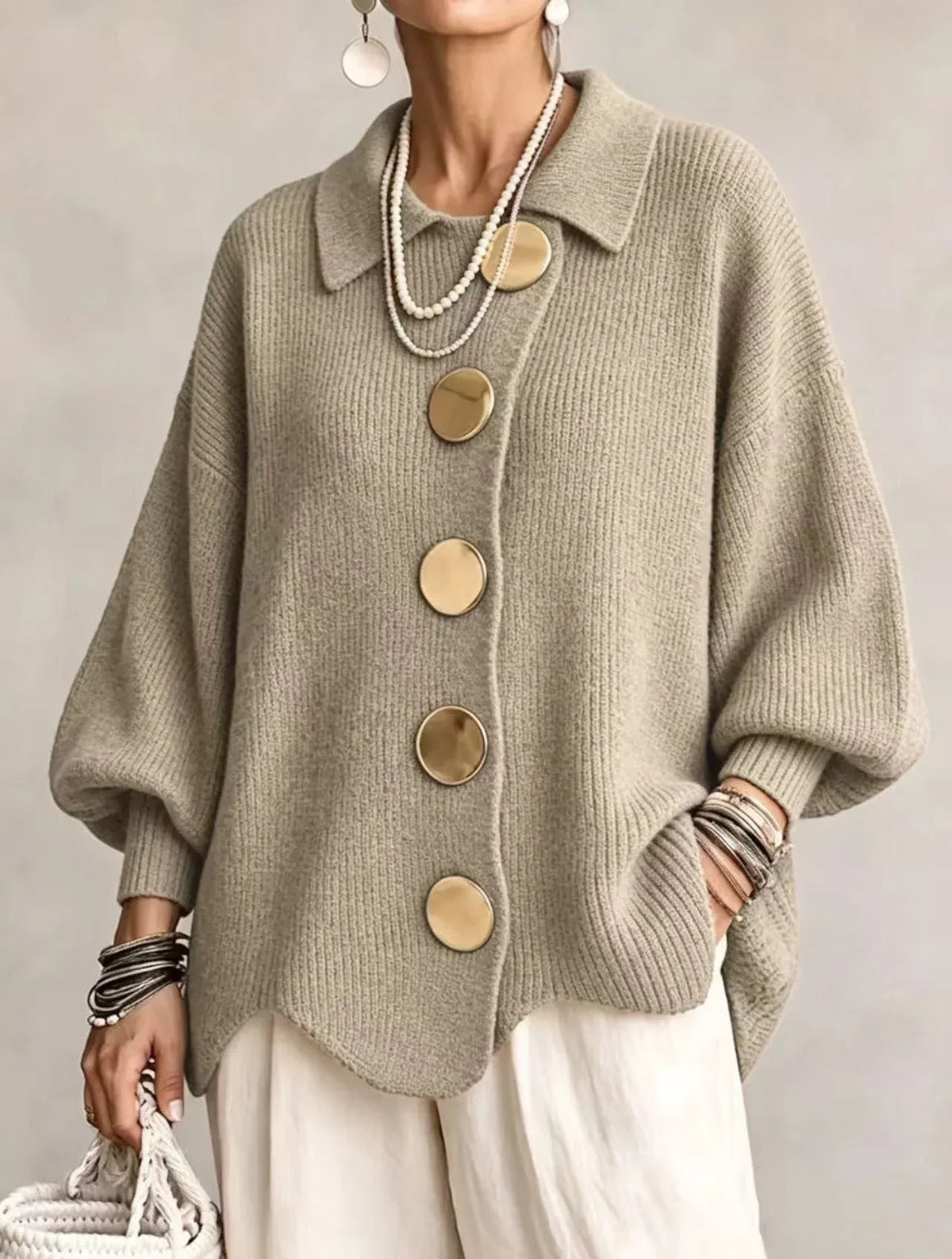 Victoire | Cárdigan oversize con botones grandes dorados