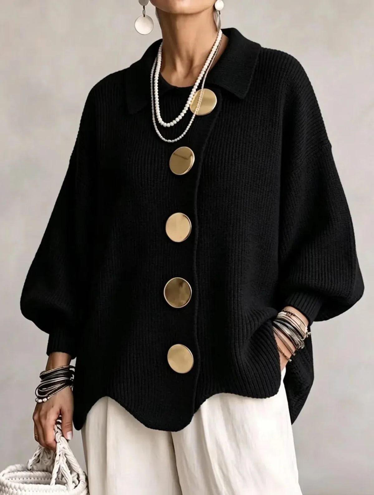 Victoire | Cárdigan oversize con botones grandes dorados